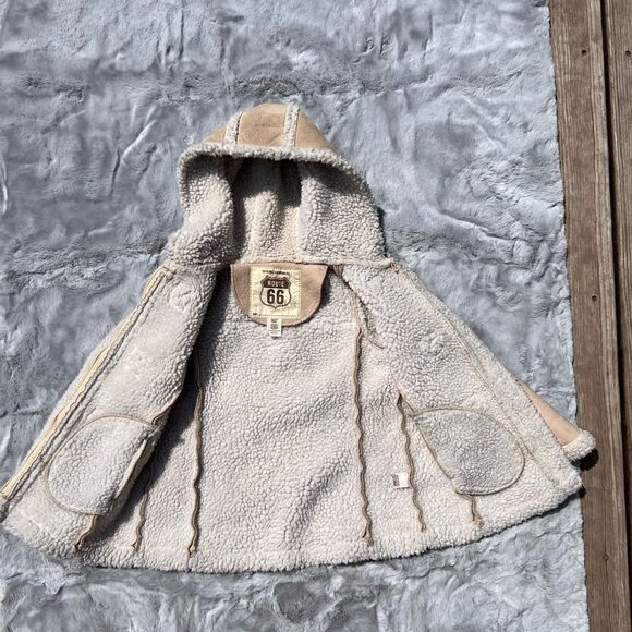 Route 66 kids faux suede coat w/toggle buttons & zipper Size XS - 4/5 - Picture 3 of 8